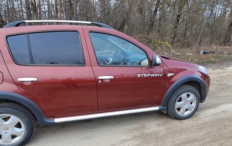 Renault Sandero I, 2013 год, 970 000 рублей, 1 фотография