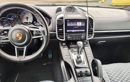 Porsche Cayenne III, 2016 год, 6 950 000 рублей, 20 фотография