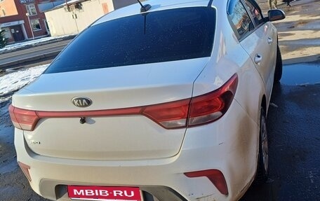 KIA Rio IV, 2017 год, 700 000 рублей, 4 фотография