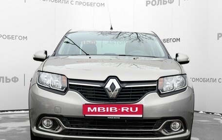 Renault Logan II, 2017 год, 1 085 000 рублей, 2 фотография