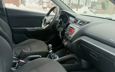 KIA Rio III рестайлинг, 2013 год, 1 049 000 рублей, 10 фотография