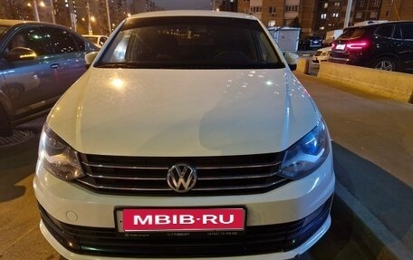 Volkswagen Polo VI (EU Market), 2018 год, 1 000 000 рублей, 1 фотография