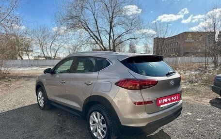 Hyundai Tucson III, 2019 год, 2 300 000 рублей, 4 фотография