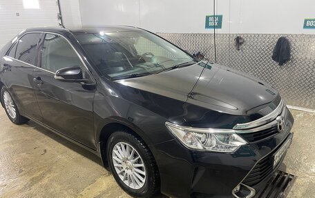 Toyota Camry, 2017 год, 2 350 000 рублей, 16 фотография