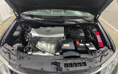 Toyota Camry, 2017 год, 2 350 000 рублей, 10 фотография