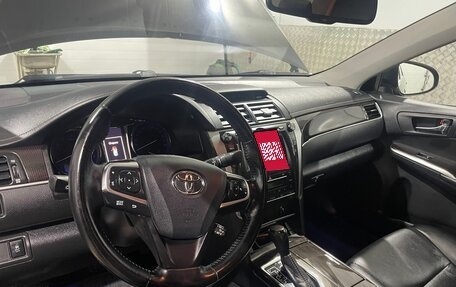Toyota Camry, 2017 год, 2 350 000 рублей, 9 фотография