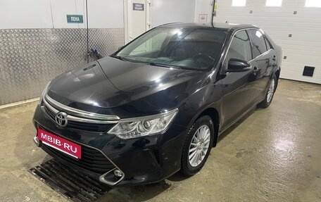Toyota Camry, 2017 год, 2 350 000 рублей, 17 фотография