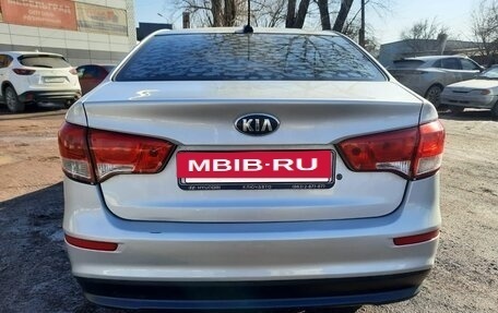 KIA Rio III рестайлинг, 2017 год, 900 000 рублей, 4 фотография