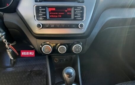 KIA Rio III рестайлинг, 2017 год, 900 000 рублей, 10 фотография