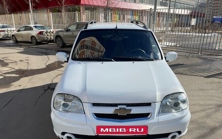 Chevrolet Niva I рестайлинг, 2010 год, 525 000 рублей, 7 фотография