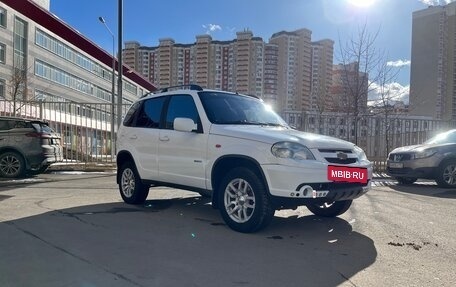 Chevrolet Niva I рестайлинг, 2010 год, 525 000 рублей, 5 фотография