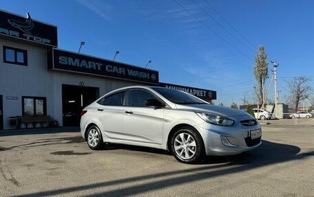 Hyundai Solaris II рестайлинг, 2013 год, 710 000 рублей, 2 фотография