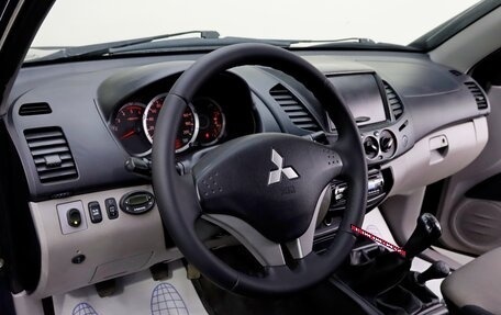 Mitsubishi L200 IV рестайлинг, 2011 год, 1 709 000 рублей, 7 фотография