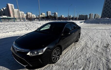 Toyota Camry, 2017 год, 2 650 000 рублей, 3 фотография