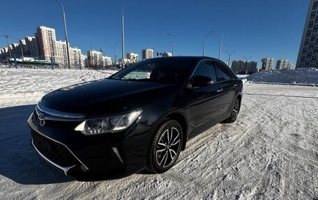 Toyota Camry, 2017 год, 2 650 000 рублей, 4 фотография