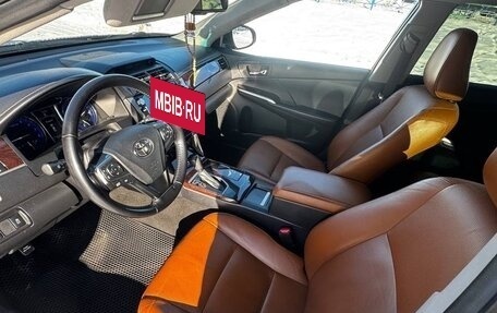 Toyota Camry, 2017 год, 2 650 000 рублей, 8 фотография