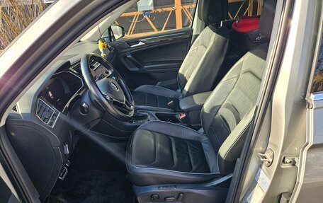 Volkswagen Tiguan II, 2018 год, 2 900 000 рублей, 4 фотография