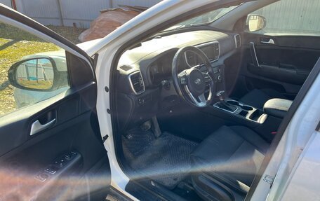 KIA Sportage IV рестайлинг, 2020 год, 2 480 000 рублей, 17 фотография