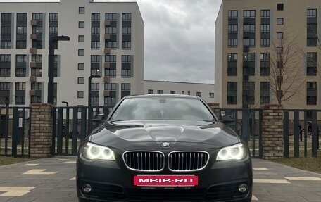 BMW 5 серия, 2014 год, 1 900 000 рублей, 2 фотография