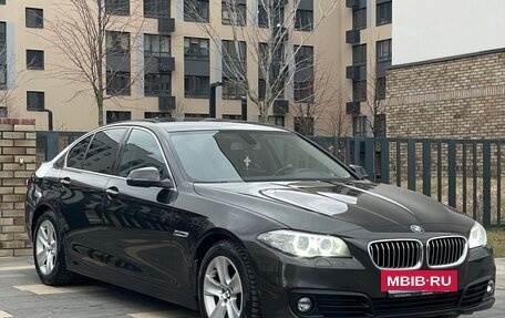 BMW 5 серия, 2014 год, 1 900 000 рублей, 3 фотография