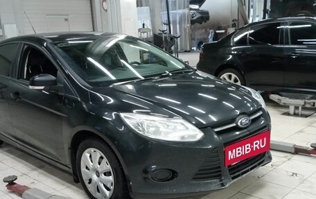 Ford Focus III, 2013 год, 818 000 рублей, 2 фотография