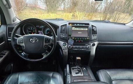 Toyota Land Cruiser 200, 2011 год, 3 500 000 рублей, 8 фотография