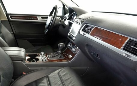 Volkswagen Touareg III, 2015 год, 2 499 000 рублей, 15 фотография