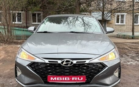 Hyundai Elantra VI рестайлинг, 2019 год, 1 700 000 рублей, 4 фотография