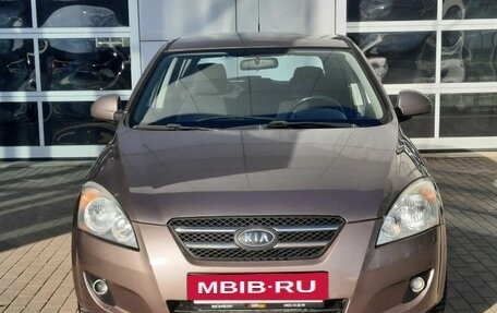 KIA cee'd I рестайлинг, 2009 год, 550 000 рублей, 2 фотография