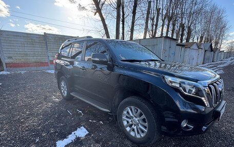 Toyota Land Cruiser Prado 150 рестайлинг 2, 2016 год, 4 200 000 рублей, 2 фотография