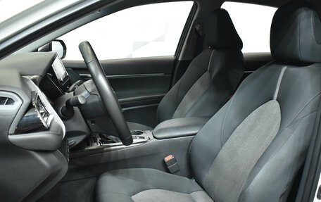 Toyota Camry, 2021 год, 2 886 000 рублей, 15 фотография