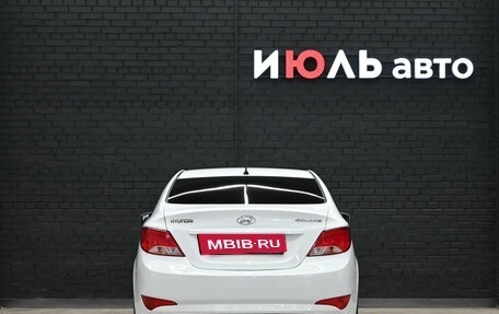 Hyundai Solaris II рестайлинг, 2015 год, 950 000 рублей, 6 фотография