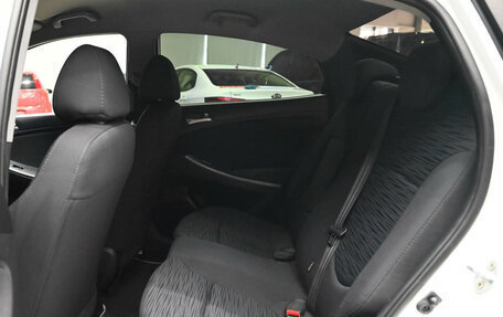 Hyundai Solaris II рестайлинг, 2015 год, 950 000 рублей, 19 фотография
