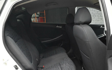 Hyundai Solaris II рестайлинг, 2015 год, 950 000 рублей, 20 фотография