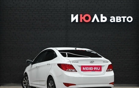 Hyundai Solaris II рестайлинг, 2015 год, 950 000 рублей, 5 фотография