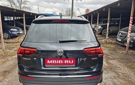 Volkswagen Tiguan II, 2018 год, 2 300 000 рублей, 9 фотография