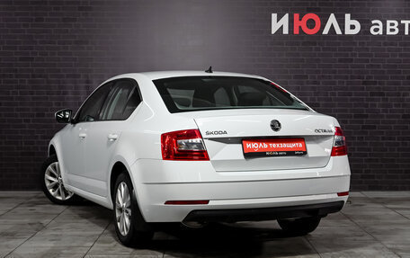 Skoda Octavia, 2018 год, 1 890 000 рублей, 6 фотография