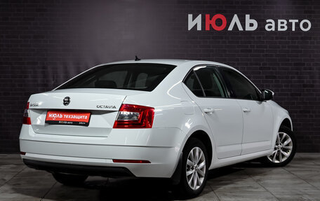 Skoda Octavia, 2018 год, 1 890 000 рублей, 4 фотография