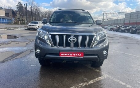 Toyota Land Cruiser Prado 150 рестайлинг 2, 2014 год, 3 200 000 рублей, 1 фотография