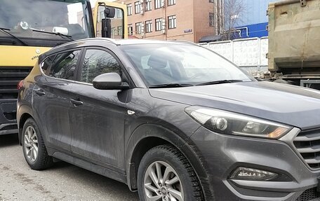 Hyundai Tucson III, 2018 год, 1 800 000 рублей, 1 фотография