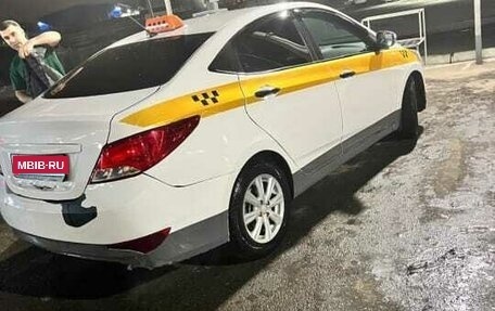 Hyundai Solaris II рестайлинг, 2016 год, 650 000 рублей, 7 фотография