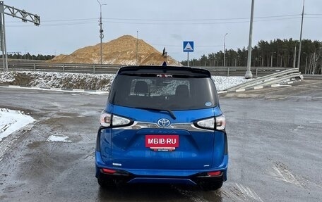 Toyota Sienta II, 2016 год, 1 500 000 рублей, 6 фотография