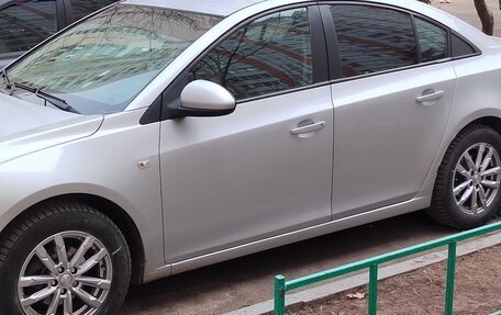 Chevrolet Cruze II, 2009 год, 525 000 рублей, 17 фотография