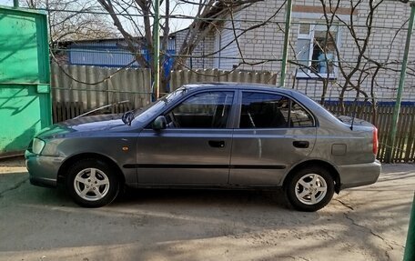 Hyundai Accent II, 2004 год, 320 000 рублей, 2 фотография