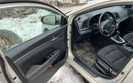 Hyundai Elantra VI рестайлинг, 2017 год, 1 150 000 рублей, 7 фотография