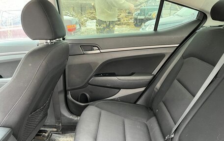Hyundai Elantra VI рестайлинг, 2017 год, 1 150 000 рублей, 3 фотография