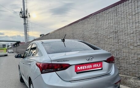 Hyundai Solaris II рестайлинг, 2017 год, 1 385 000 рублей, 3 фотография