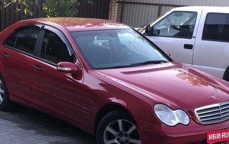 Mercedes-Benz C-Класс, 2004 год, 700 000 рублей, 2 фотография