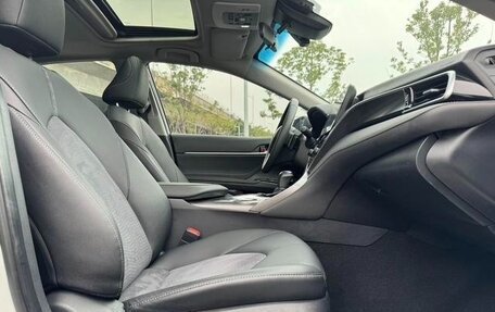 Toyota Camry, 2022 год, 2 440 442 рублей, 11 фотография