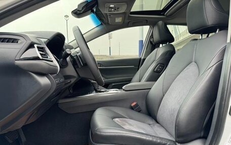 Toyota Camry, 2022 год, 2 440 442 рублей, 10 фотография